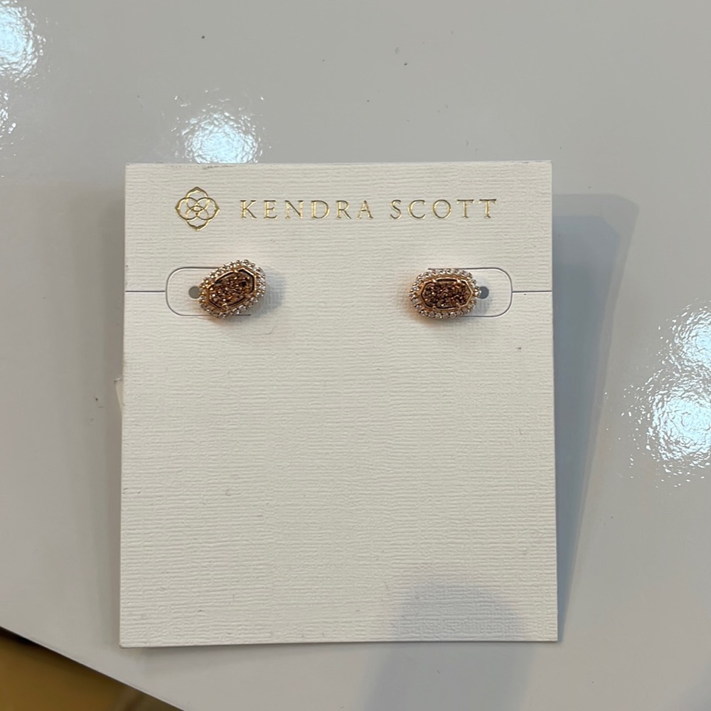 Kendra Scott Earrings NWT